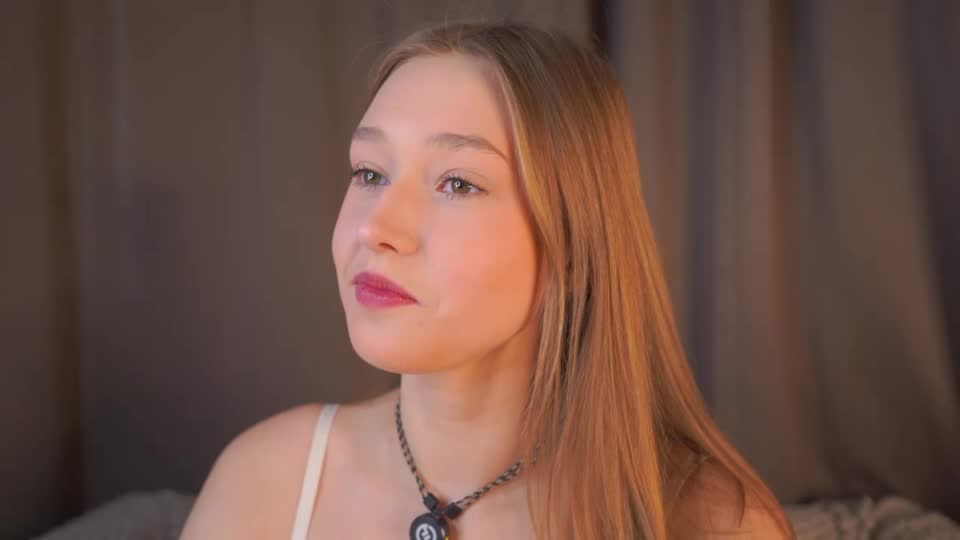 maryagruen (XloveCam): fotod ja profiil