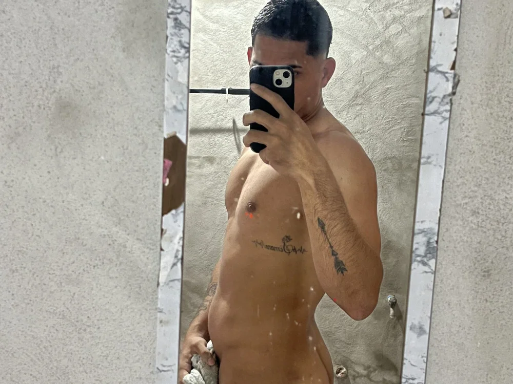 gatoness na Stripchat: fotky a profil