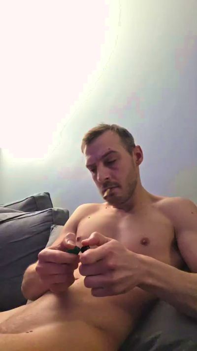 dickwolf91 na Cam4: fotky a profil