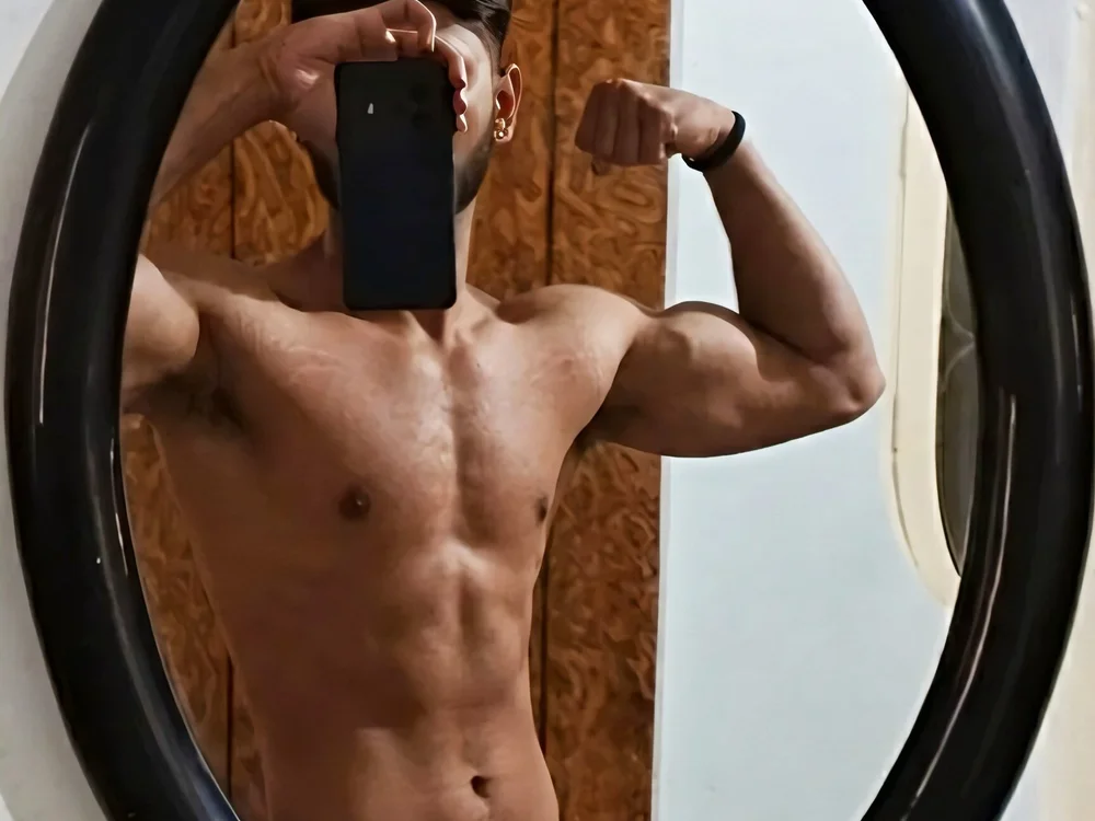 Ayush_patna – Stripchat webkamerás modell