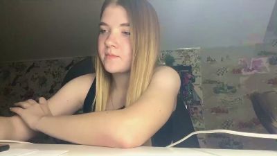 marielmaniatis na Cam4: zdjęcia i profil