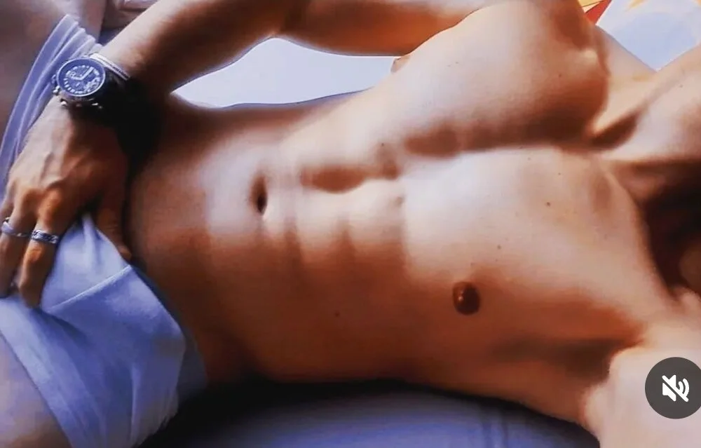 elamante6677 на Stripchat: фото вебкам-моделі