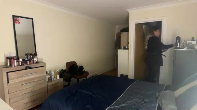 vadjaogy55218 (Chaturbate): fotod ja profiil