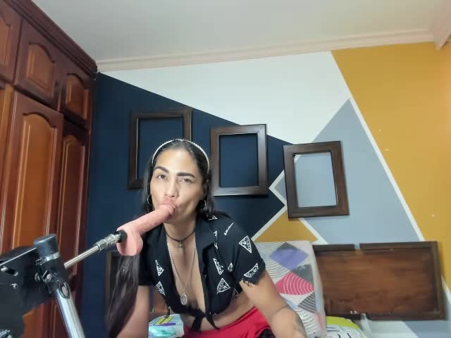 afroditahan (XloveCam): foto un profils