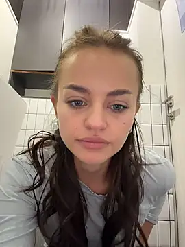 AngelinaTeller, μοντέλο webcam στο Stripchat