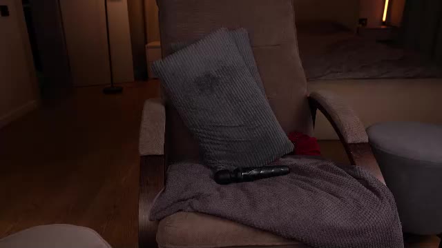 Preview photo of webcam model kalisa_pearl on Chaturbate