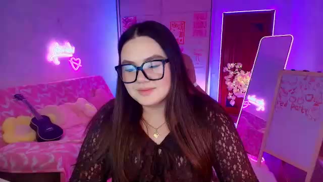 mollypolly77, modelo webcam de Chaturbate: fotos