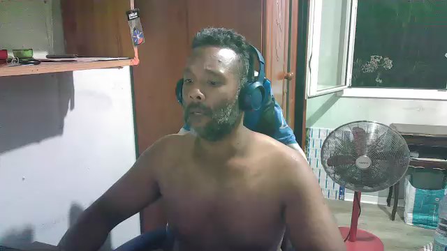 Preview photo of webcam model black_man86 on Cam4