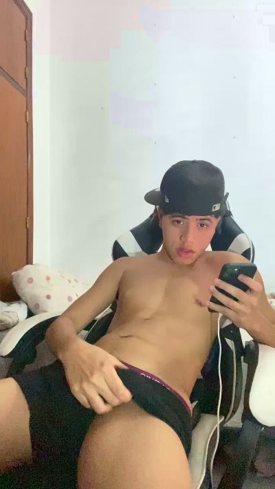 hot_boys18 — Cam4՝ լուսանկարներ և պրոֆիլ