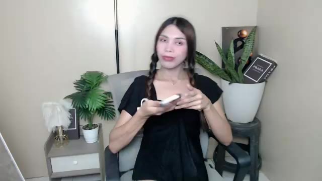 honneybee_ – Chaturbate webkamerás modell