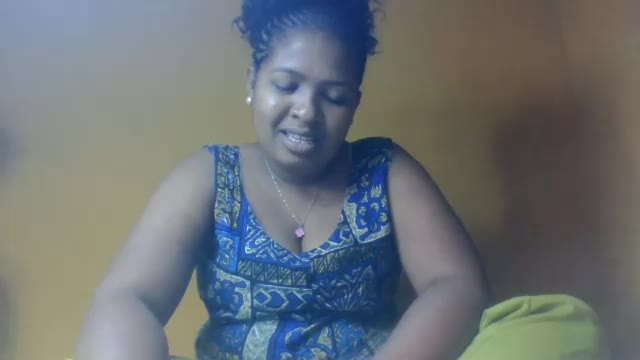 sandriiiaa, modèle webcam Chaturbate : photos