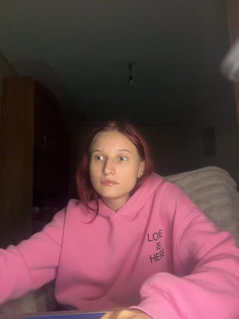 juliannamoor di XloveCam: foto model webcam