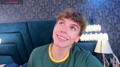 Фото вебкам-модели tayler_white на Cam4