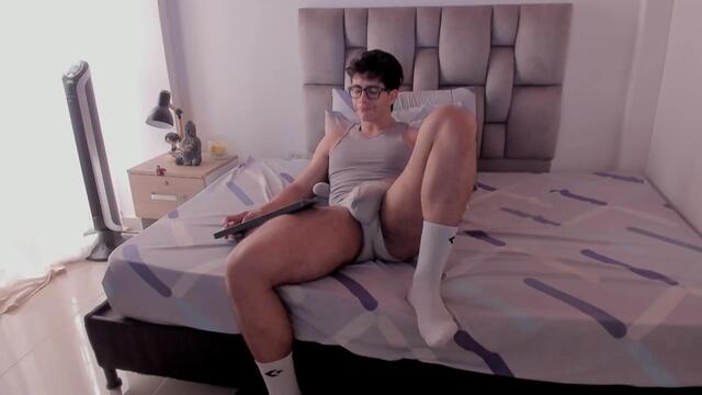 victor-clark: عارضة كاميرا ويب على Flirt4Free