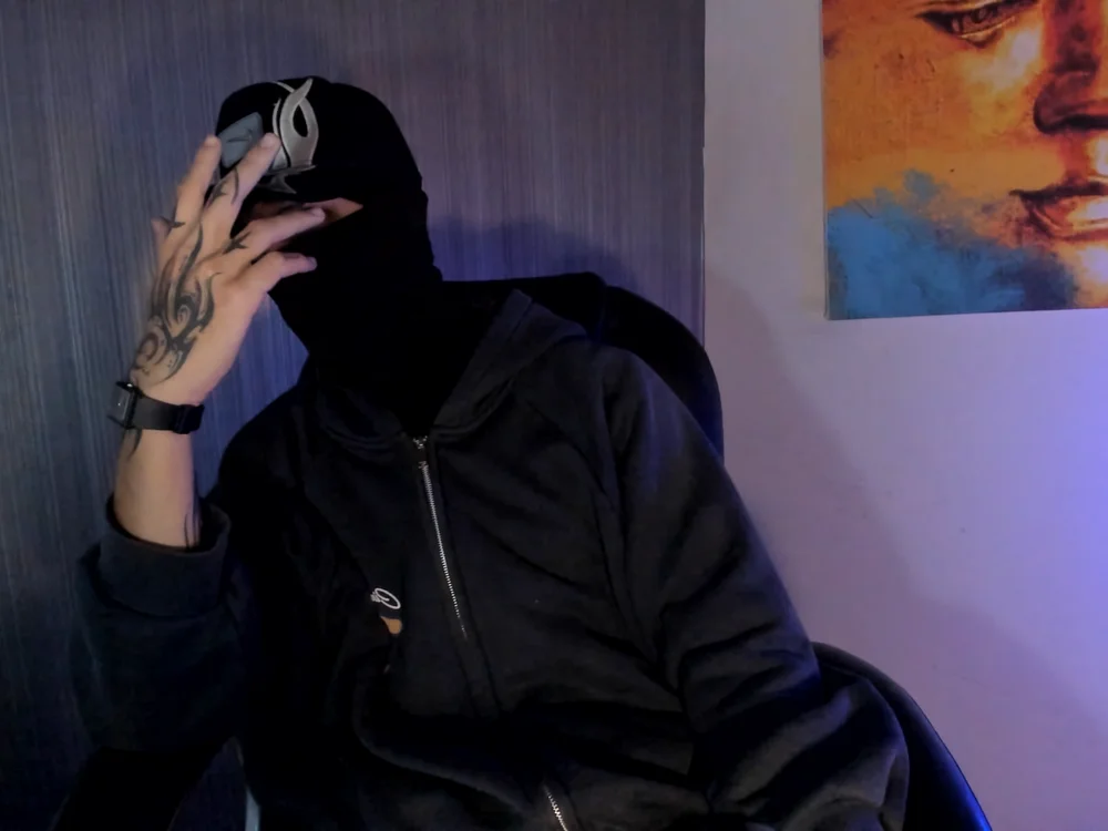 _realwav – Stripchat webkamerás modell