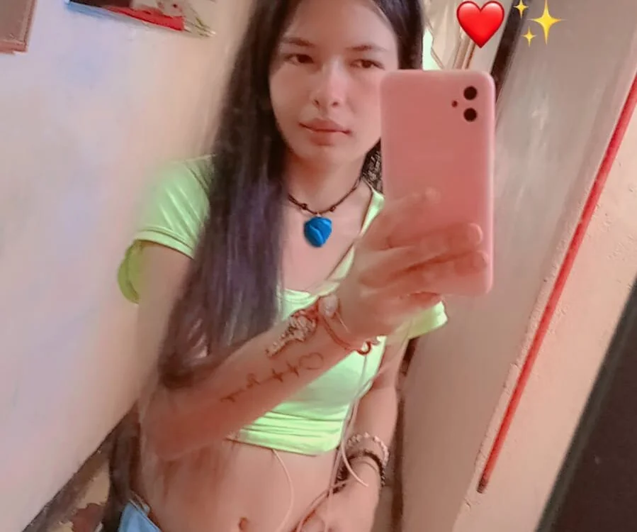 Skinny_spicy, model webcam de Stripchat: fotos