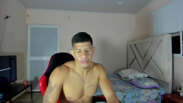 felipe-reyes — Flirt4Free वेबकैम मॉडल: फ़ोटो