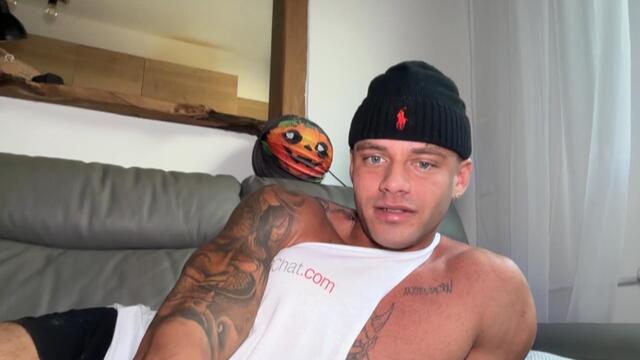 Preview photo of webcam model jett-carter on Flirt4Free