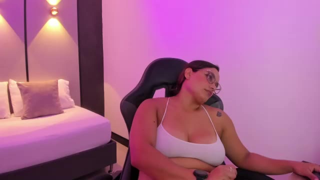 zoe_danae_ na Chaturbate: fotky a profil