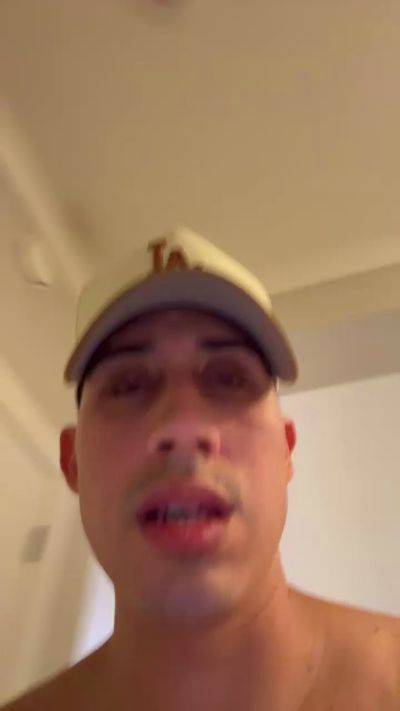 monster_big3, webcammodel på Cam4: fotos