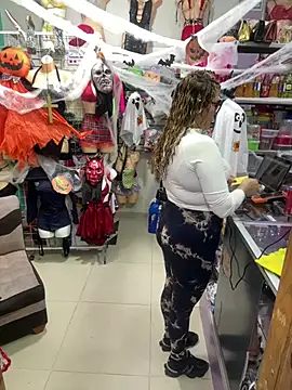 ROSALIASSHOP, μοντέλο webcam στο Stripchat