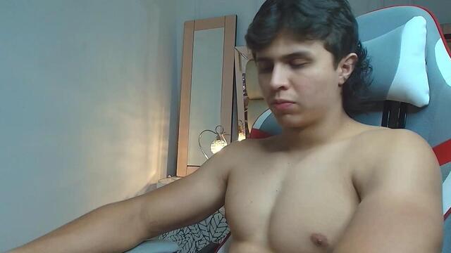 nick-finne na Flirt4Free: fotky a profil