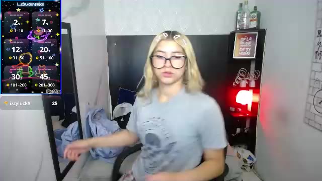 nancy_blonde — Chaturbateのライブ配信モデル：写真・プロフィール
