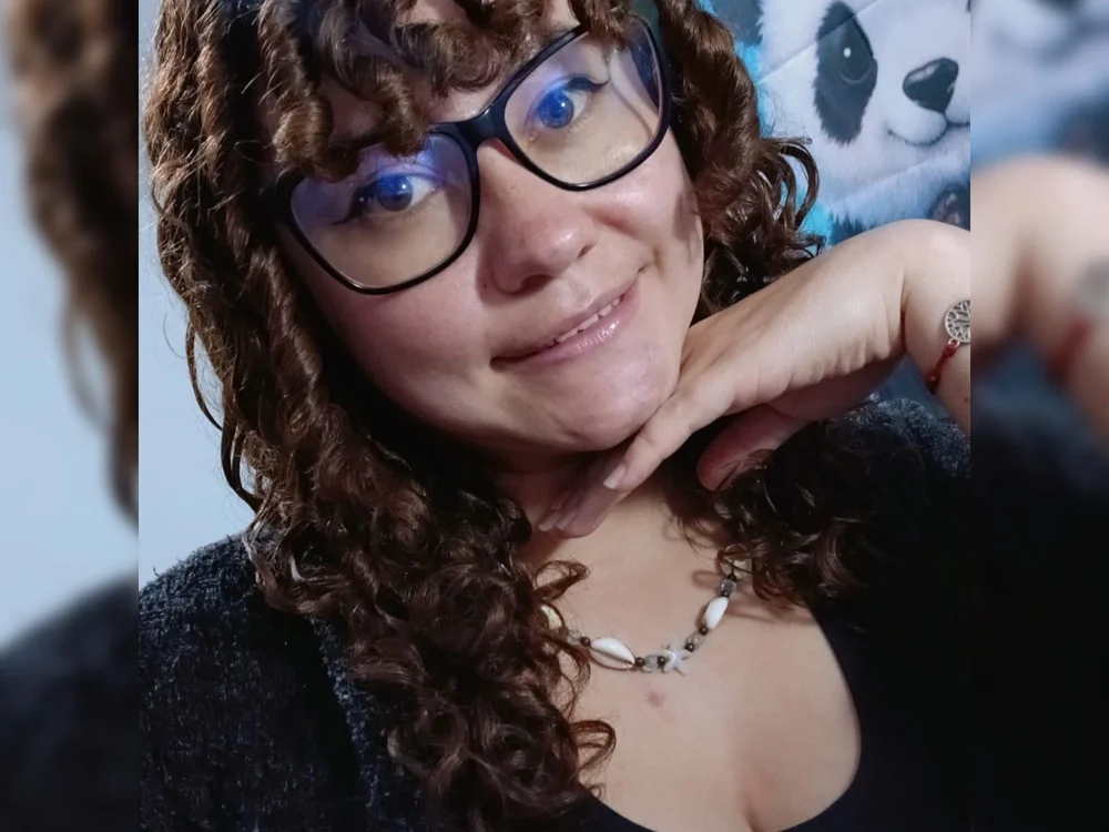 curly_greeneyed na Stripchat: fotky a profil
