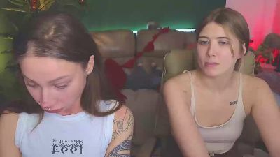 hotcaramelstrio na Cam4: slike in profil