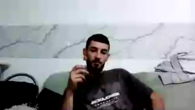 andrew77771 na Chaturbate: fotky a profil