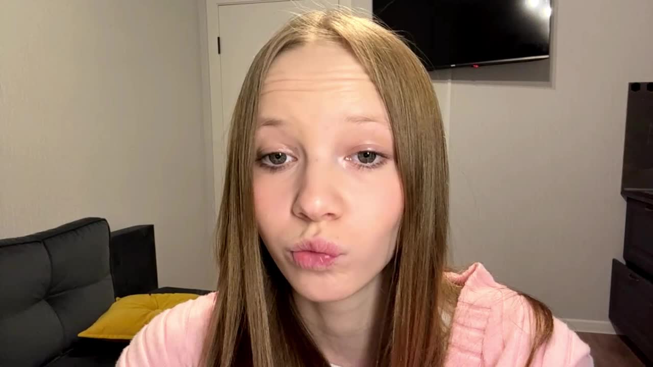 laniedistel – XloveCam webkamerás modell