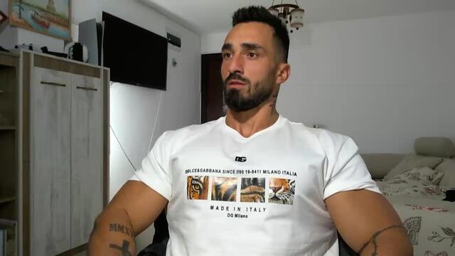 ian-hunk, model webcam de Flirt4Free: fotos