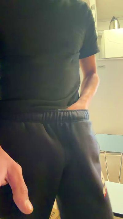 bogosse444449 në Cam4: foto dhe profili