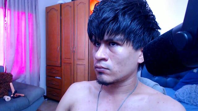 Preview photo of webcam model eiden-allenx on Flirt4Free