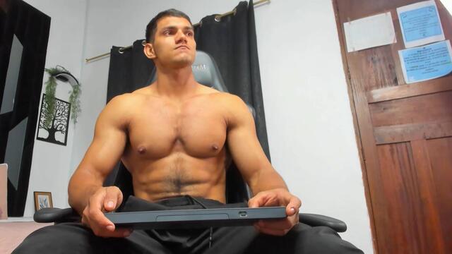 fabio-rissi — Flirt4Free वेबकैम मॉडल: फ़ोटो