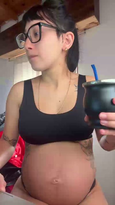 mica88xxx — Cam4 直播模特：照片与资料