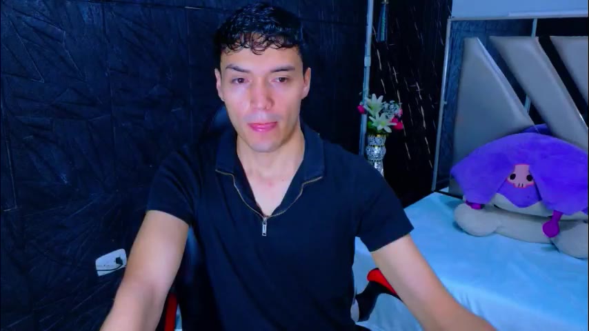 aronndark (LiveJasmin): fotod ja profiil