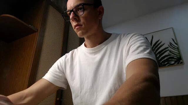 Preview photo of webcam model faben on Flirt4Free