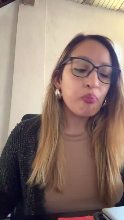 tamara225 – Cam4 webkamerás modell