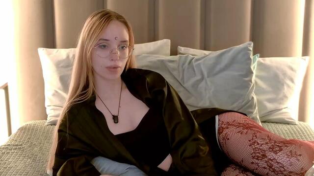 lina-lewitt, вебкам модел на Flirt4Free: слике