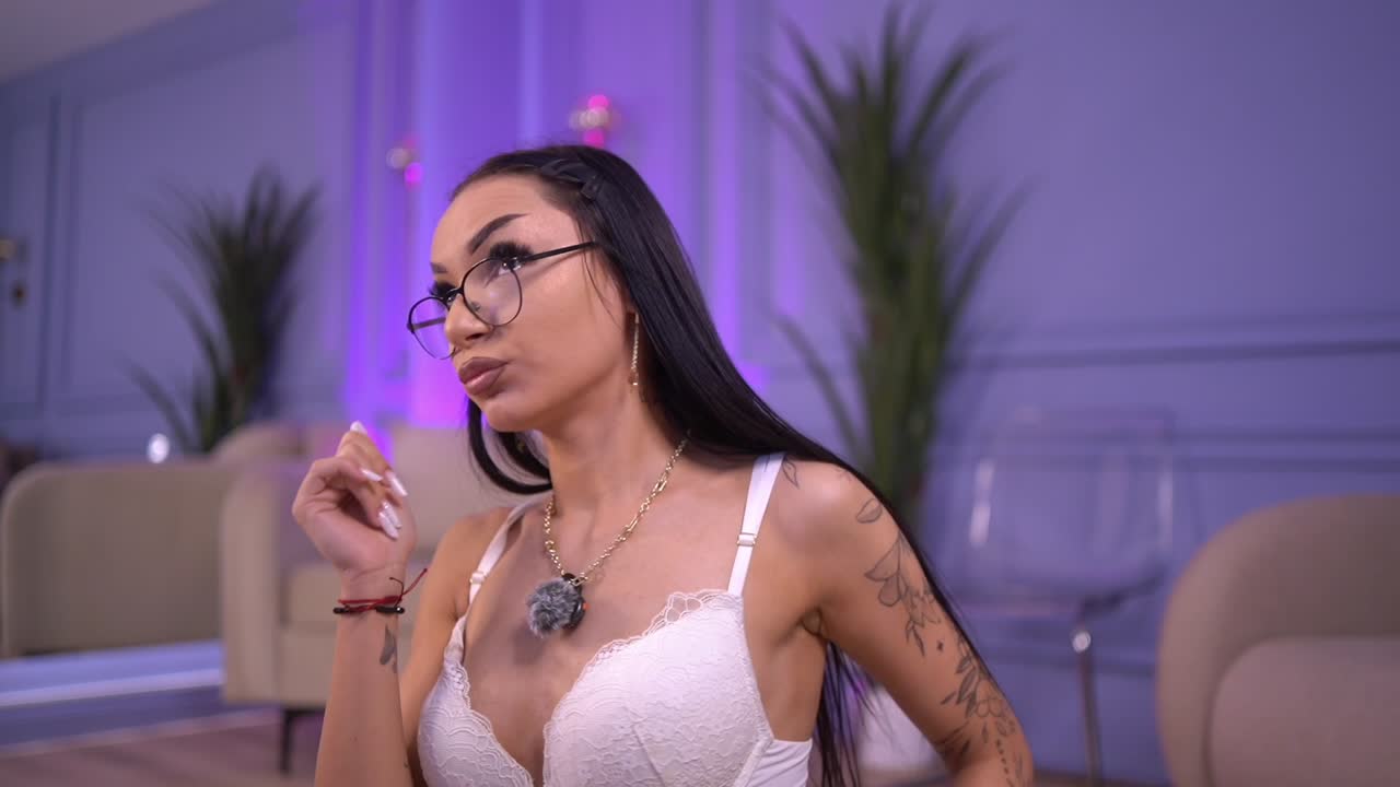 elabellanotte na XloveCam: fotky a profil