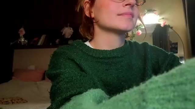 wow_luvng — Chaturbate ওয়েবক্যাম মডেল: ছবি