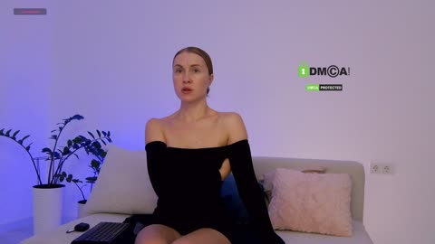 karinay (BongaCams): nuotraukos, profilis