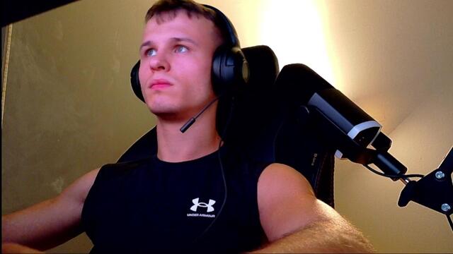 dennis-dillon – Webcam-Modell auf Flirt4Free