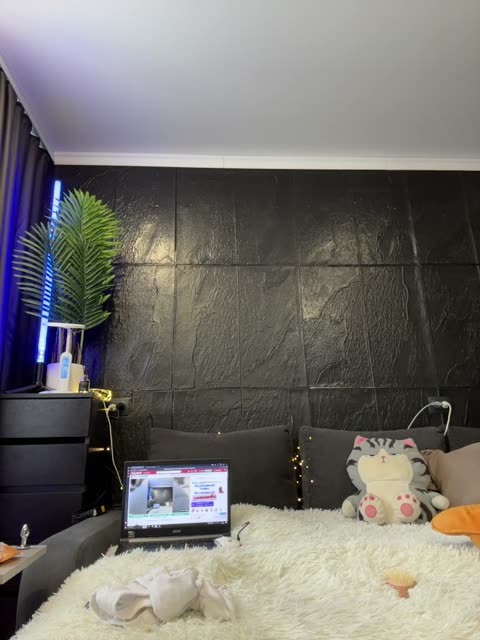 Preview photo of webcam model vero19nika on BongaCams