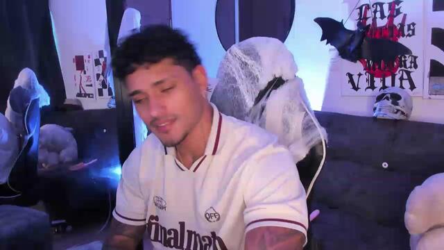 alessandro-vanni: عارضة كاميرا ويب على Flirt4Free