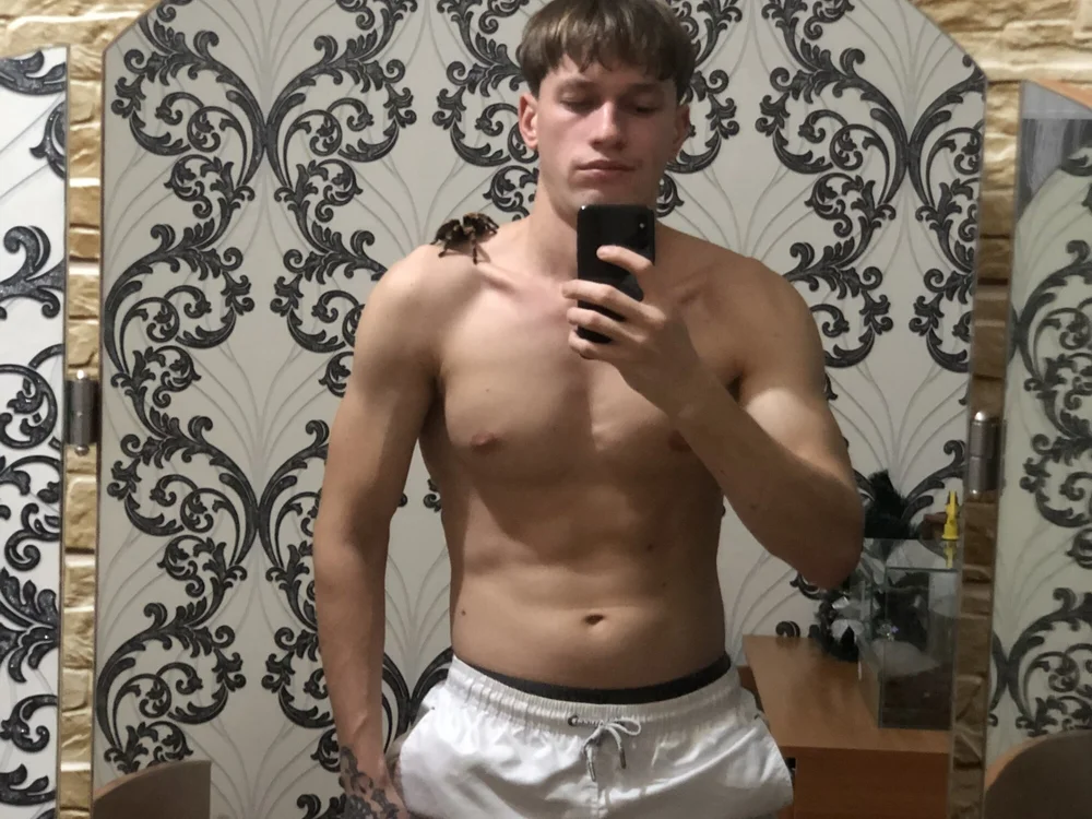 frama666: عارضة كاميرا ويب على Stripchat
