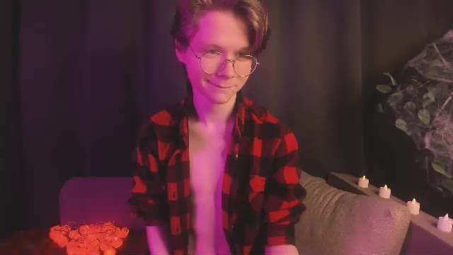 Preview photo of webcam model daniel_sanders on Chaturbate
