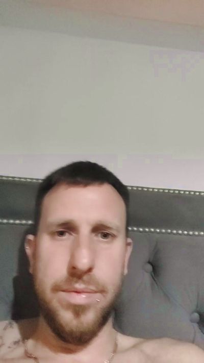 sertito3333 na Cam4: fotky a profil