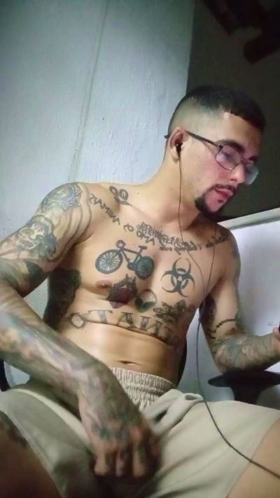 abrahao22 — Cam4 ওয়েবক্যাম মডেল: ছবি